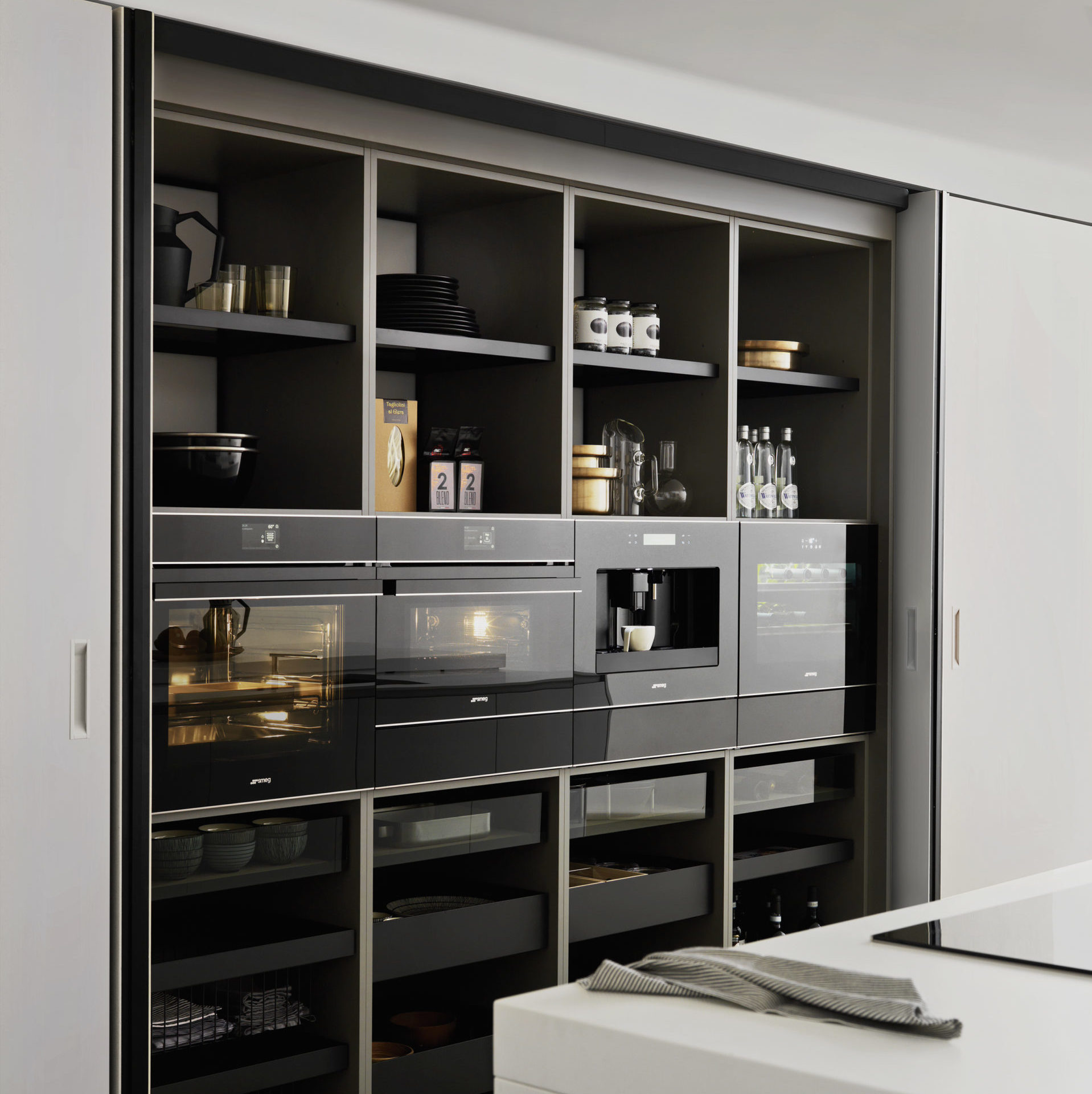 Aménagement intérieur colonne de cuisine