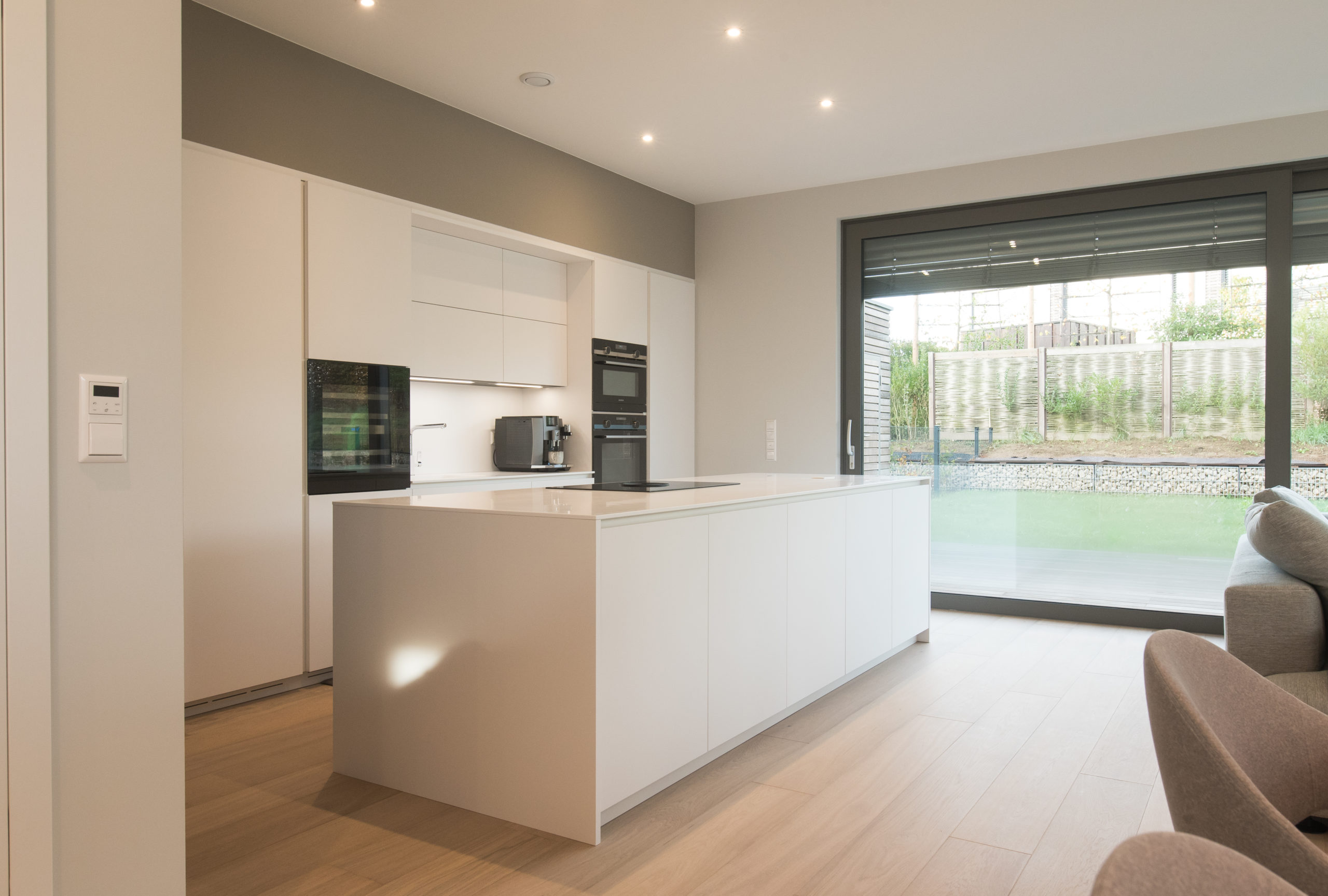 DSC_4420 architecture interieur contemporain mobilier sur mesure cuisine salon 1plus1 luxembourg