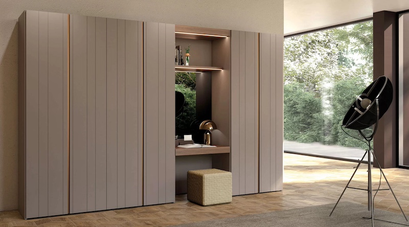 Dressing sur-mesure qui peut s'intégrer dans une chambre